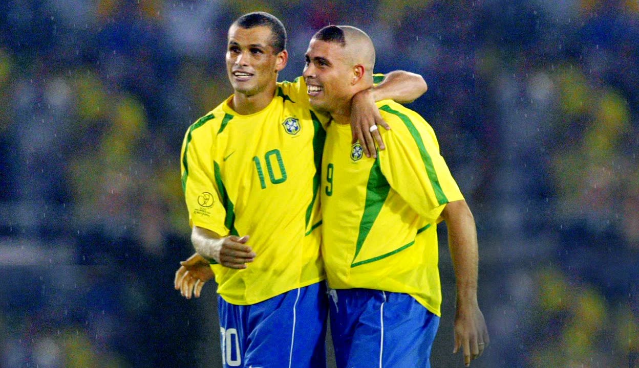 留在曼联不 留在曼联不